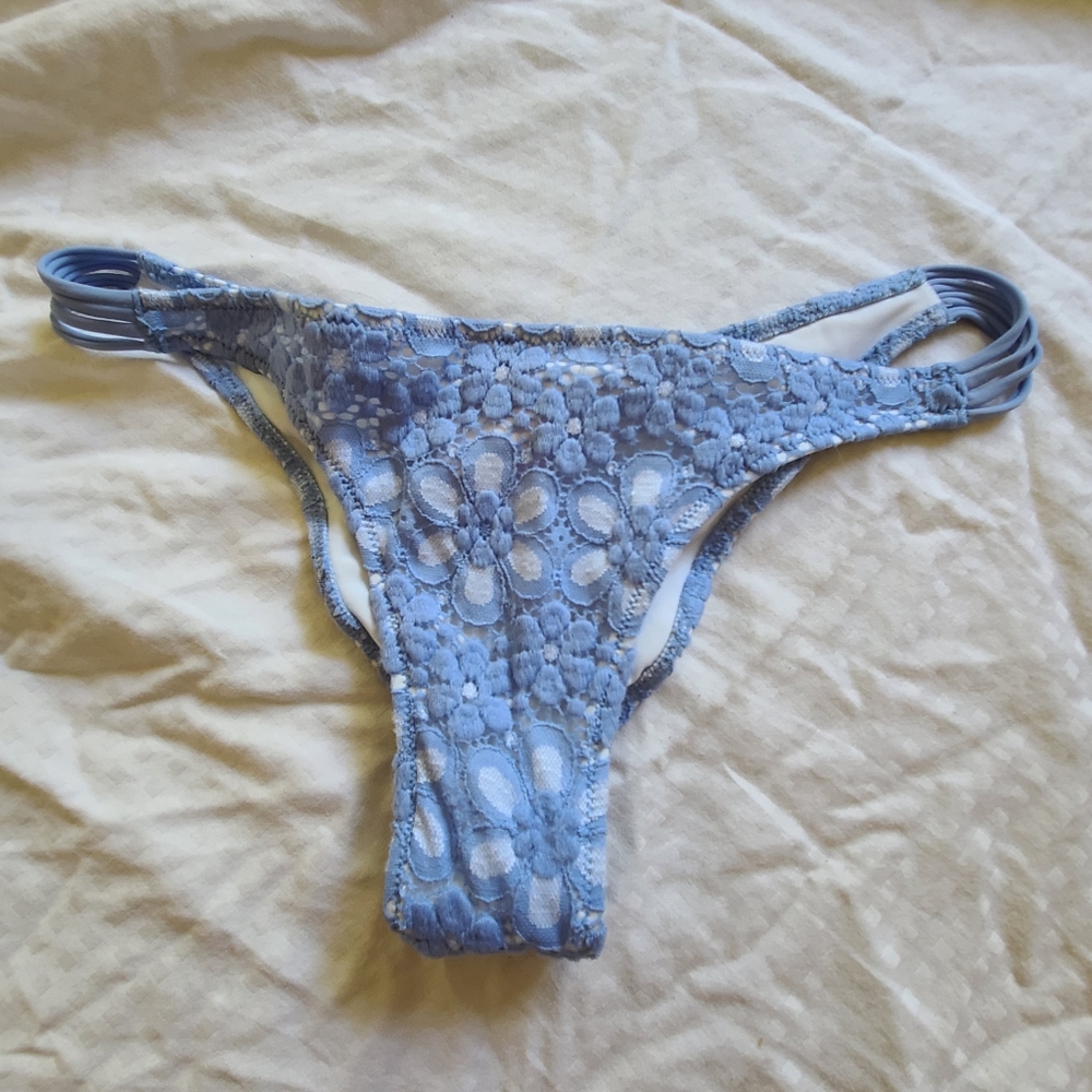 Victoria's Secret Cheekie Bathing Suit Bikini